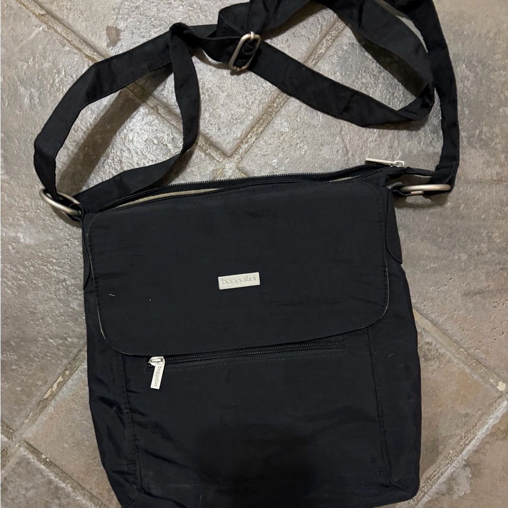 Baggallini Black Crossbody Bag